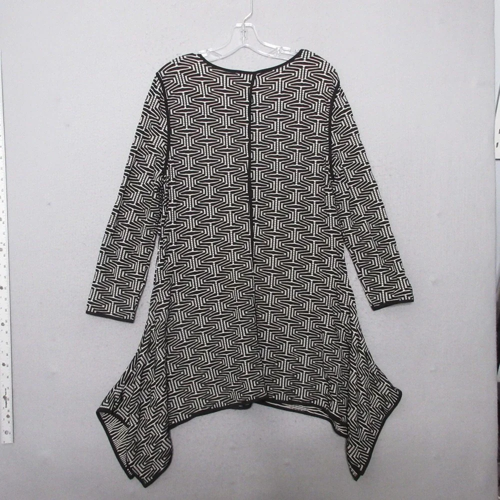 Ali Miles Top Tunic Medium Black White Geometric‎ Artsy Asymmetrical Lagenlook